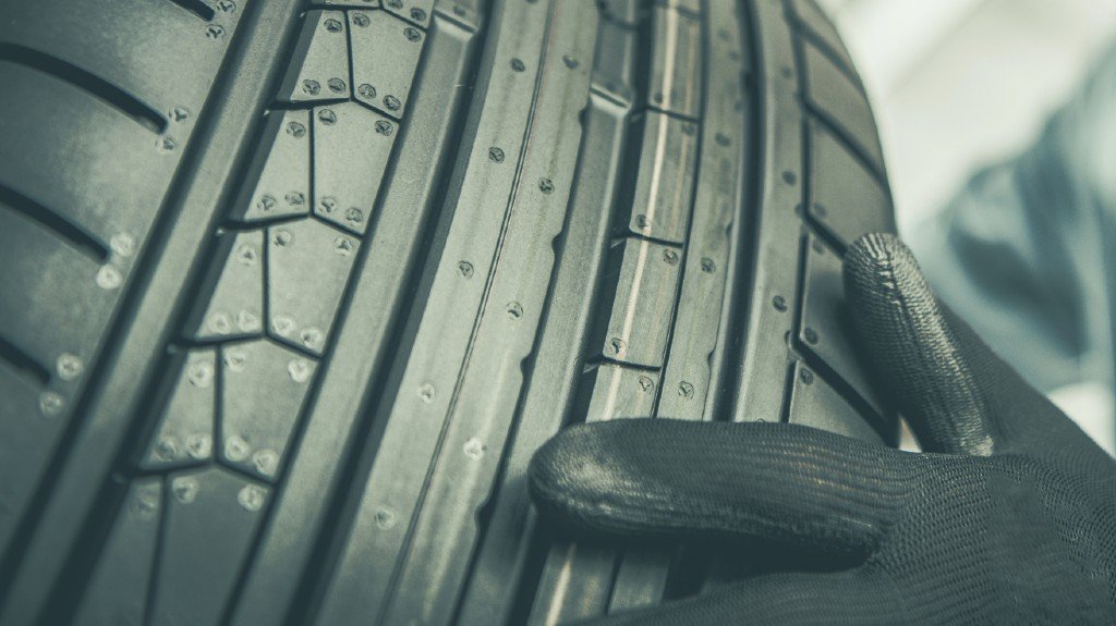 What to Do if a Defective Tire Causes an Accident